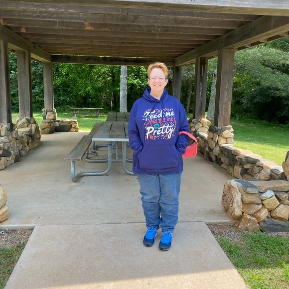 Meet your Posher, Denise - Picture 2 of 2